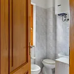 Guesthost - Lovely Near Pelosa W Parking! شقة