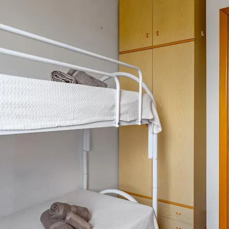 Apartment Lovely Near Pelosa W Parking! Stintino
