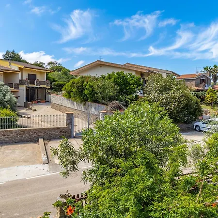 Apartment Lovely Near Pelosa W Parking! *