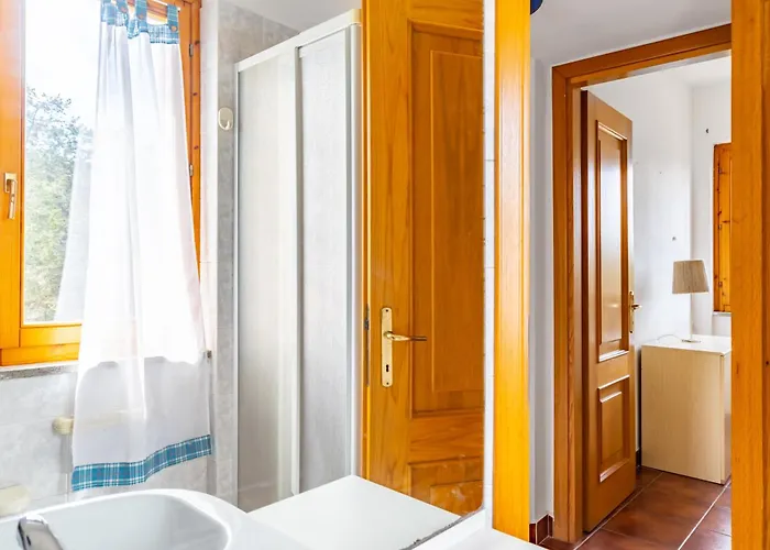 Guesthost - Lovely Near Pelosa W Parking! Appartamento